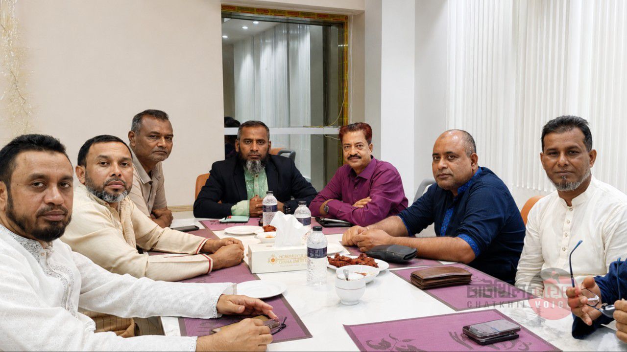 নোয়াখালী ক্লাবের পরিচালকদের সাথে জহিরুল ইসলাম সিআইপি এর সৌজন্য সাক্ষাৎ